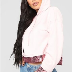 ❤️❤️Adorable Pink Sequined Cropped Hoodie Size S